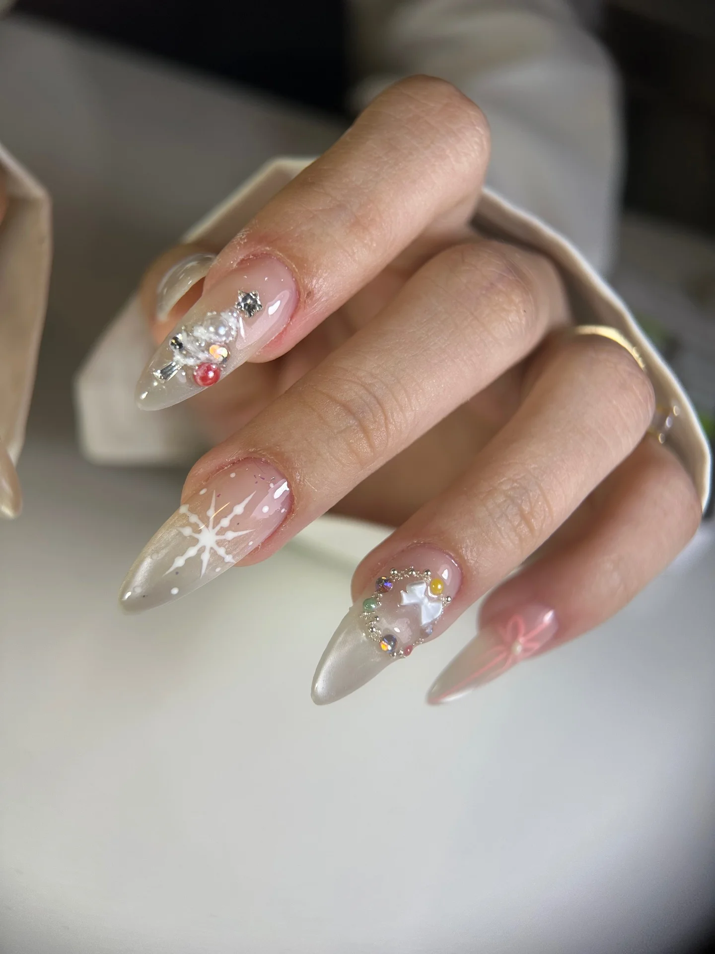 Dũa Shape Đều & Gắn Móng Chuẩn Trục